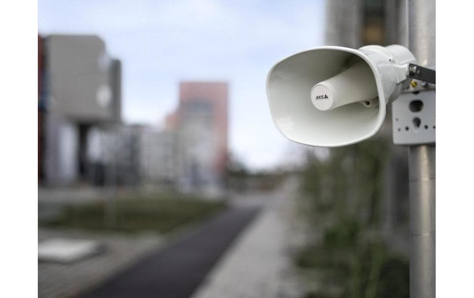 Axis C1310-E MKII – Netzwerklautsprecher (PoE) – PoE 802.3af (15,4 W), Hornlautsprecher, IP66/67, Weiss