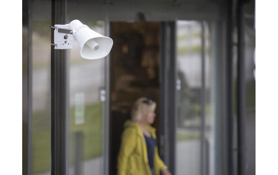 Axis C1310-E MKII – Netzwerklautsprecher (PoE) – PoE 802.3af (15,4 W), Hornlautsprecher, IP66/67, Weiss