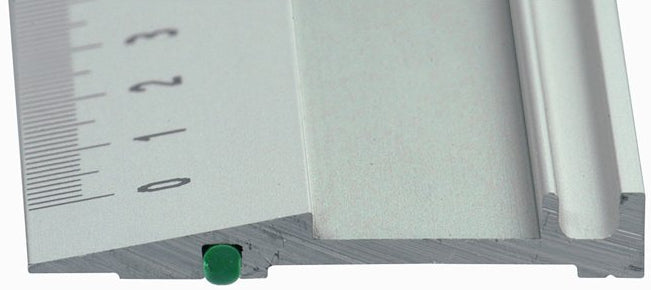 Linex Wandtafel-Lineal 30 cm – Aluminium, silber, mit Stahl-Schneidekante, Tuschekante, rutschfest