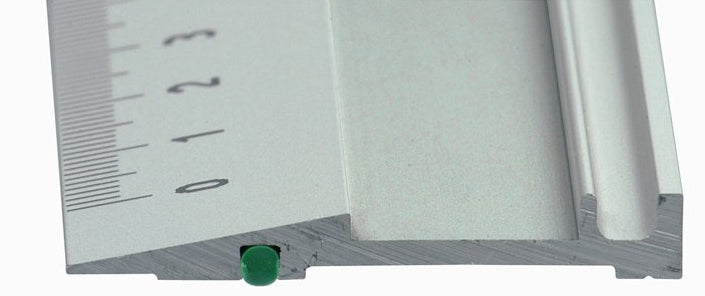 Linex Wandtafel-Lineal 50 cm – Aluminium, silber, rutschfest, mit Stahl-Schneidekante