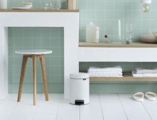 Brabantia NewIcon Treteimer – 3 l – Kunststoff, rund – weiss – Soft-Close