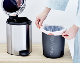 Brabantia NewIcon Treteimer – 5 l – Edelstahl, rund – Anti-Fingerprint, Anti-Rutsch-Basis