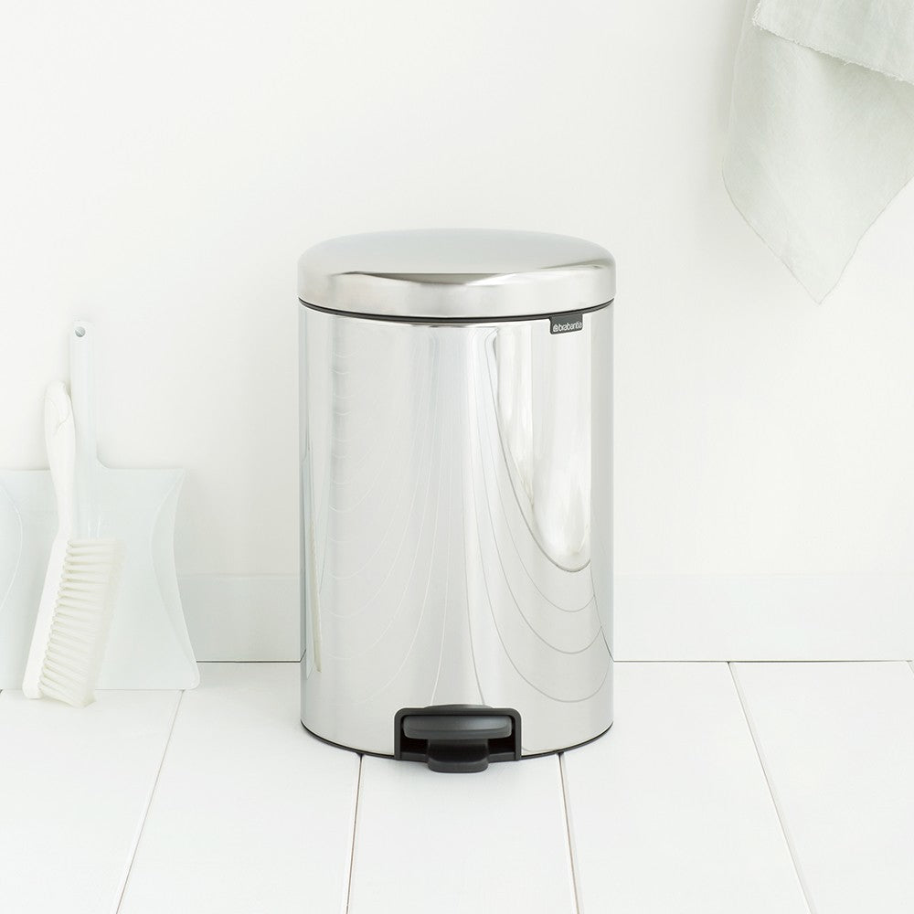 Brabantia NewIcon Treteimer 20 Liter – Soft-Close, Edelstahl