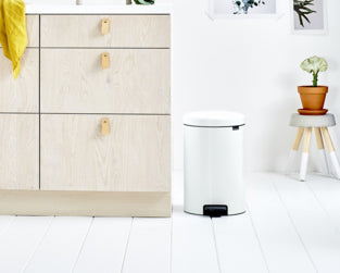Brabantia NewIcon Treteimer – 20 l, Weiss
