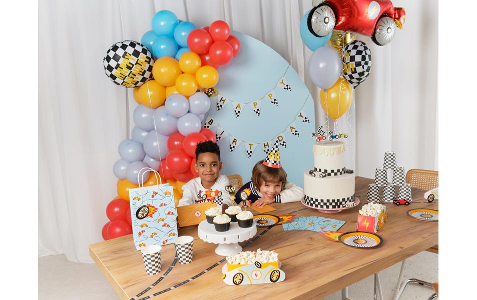 PartyDeco Geschenktasche Autos – 180 × 250 × 105 mm – 1 Stk.