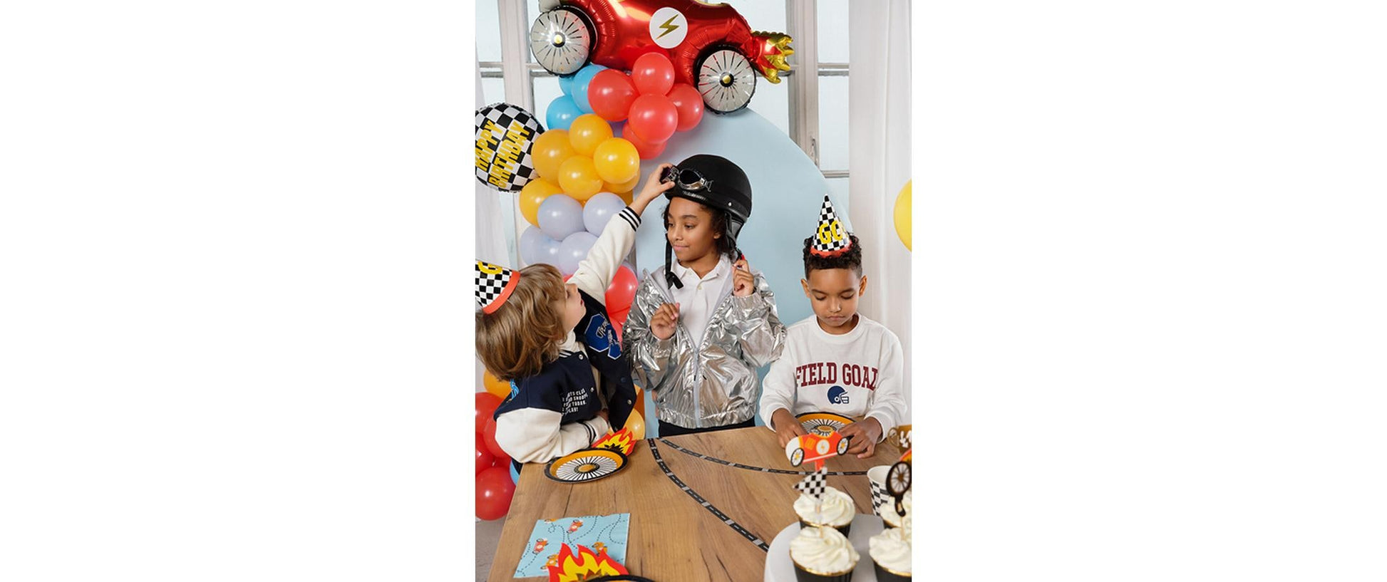 PartyDeco Servietten Auto – mehrfarbig – 33 × 33 cm, 3-lagig – 12 Stück
