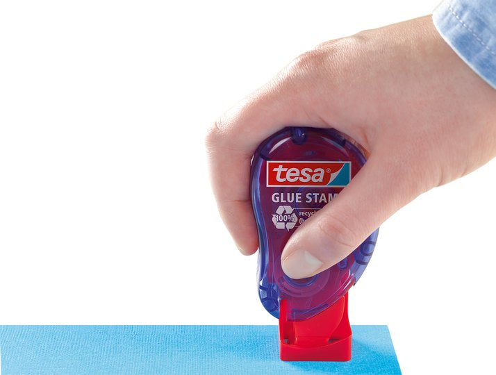 TESA Klebestempel – permanent, transparent, lösungsmittelfrei, geruchsarm, für Papier, Karton, Fotos und mehr