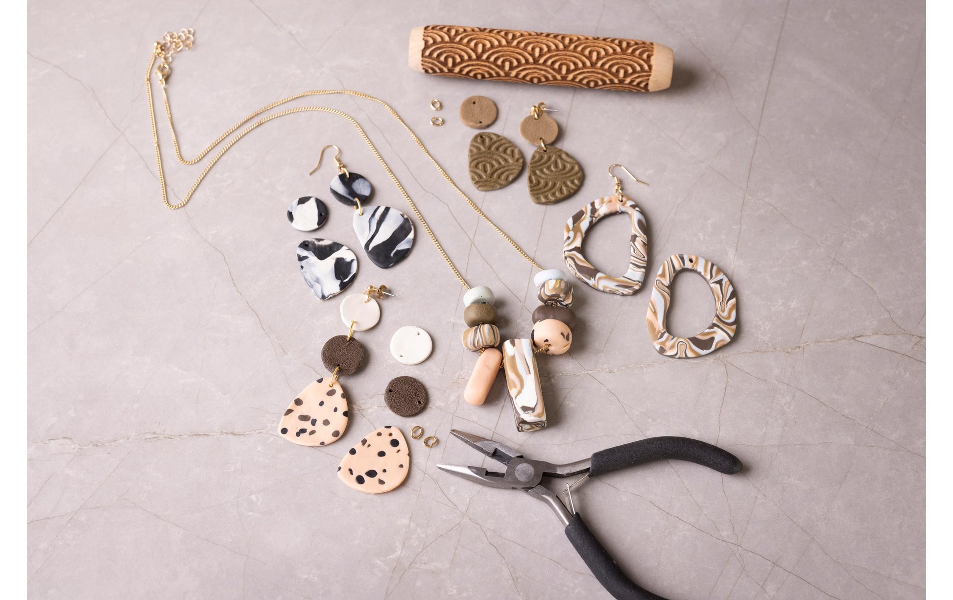 Creativ Company Schmuck-Bastelset – Mehrfarbig – ab 10 Jahren