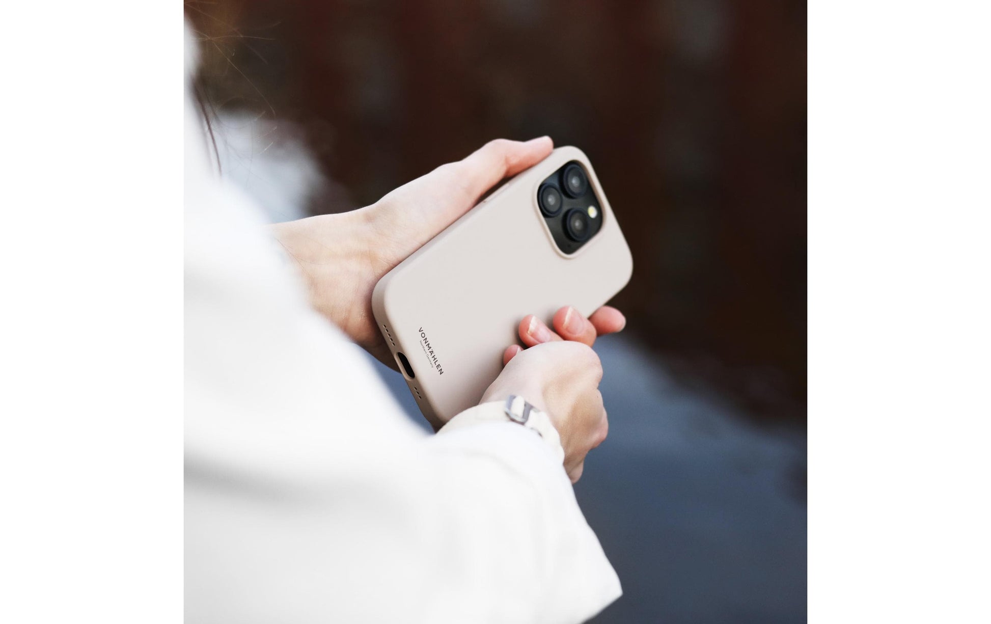 Vonmählen Backcover – für Apple iPhone 15 – MagSafe, Silikon, Creme