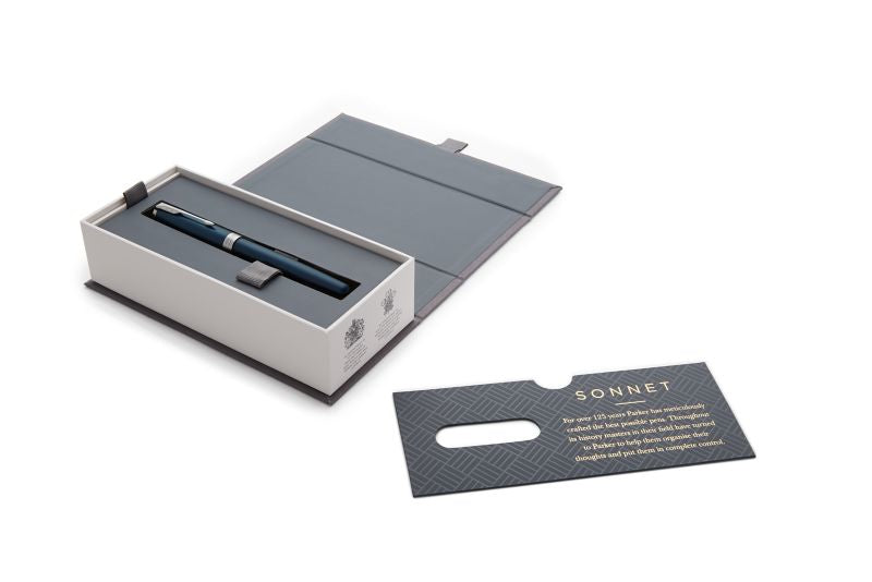Parker Sonnet Blue Lack – Federspitze M – blau, schwarz – Palladium-Zierteile, 18-kt-Goldfeder