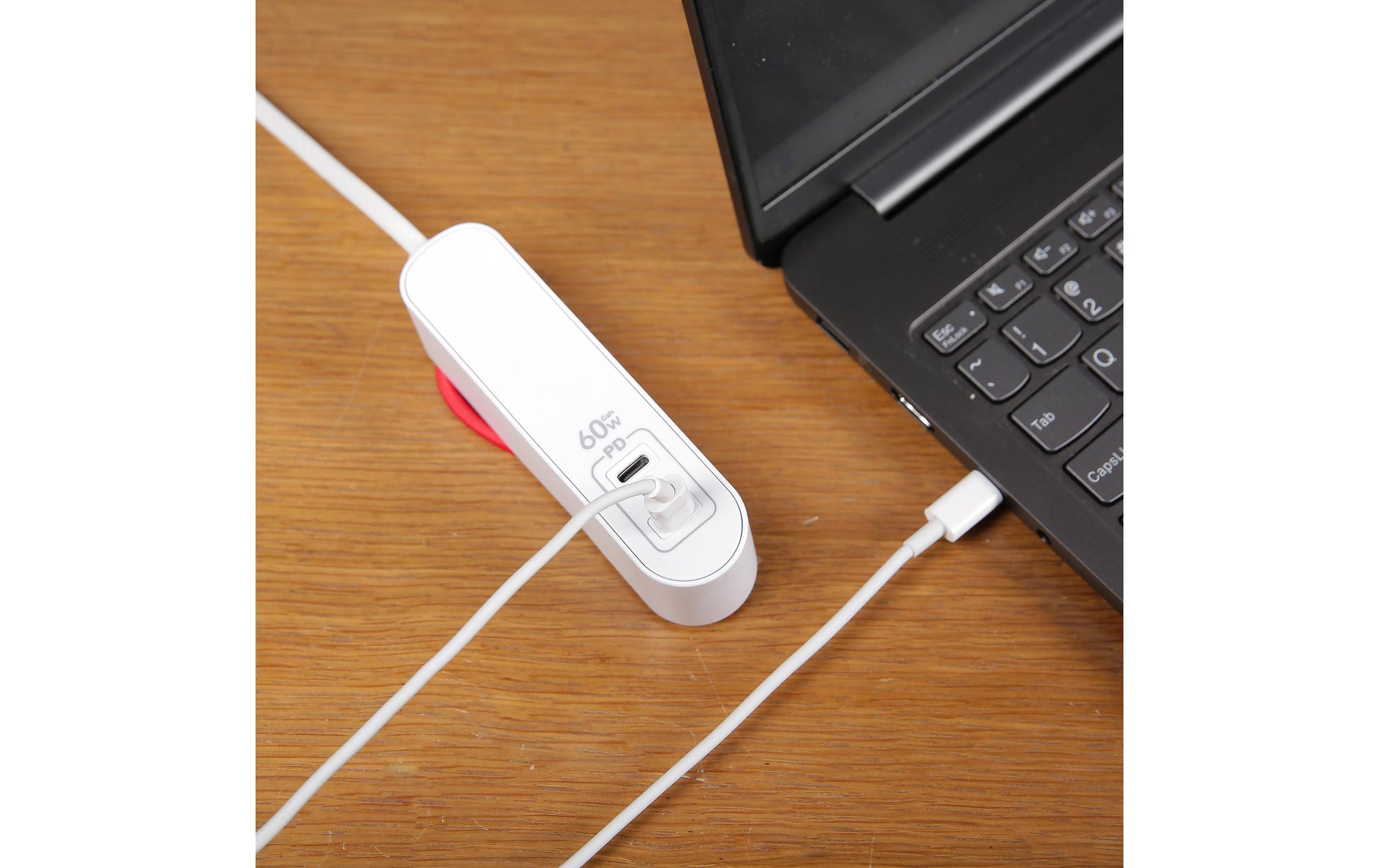 Skross Travel Station Steckdosenleiste, 2×Typ C, 1×USB-C, ohne Schalter, 1,5 m, Eingang T12 – weiss
