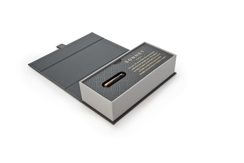 Parker Sonnet Black Gold – Füllfederhalter Feder F – Schwarz