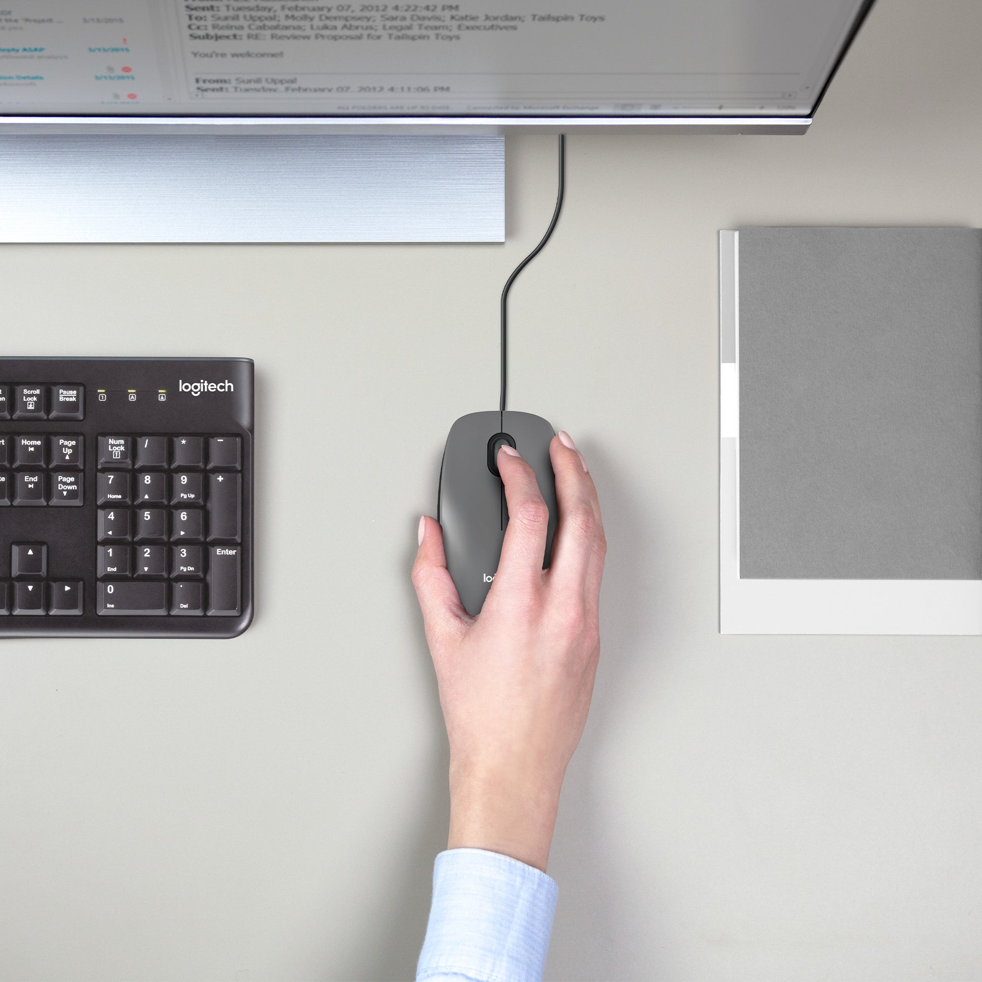 Logitech M100 Maus – kabelgebunden, USB-A, 1'000 dpi, beidhändig, schwarz