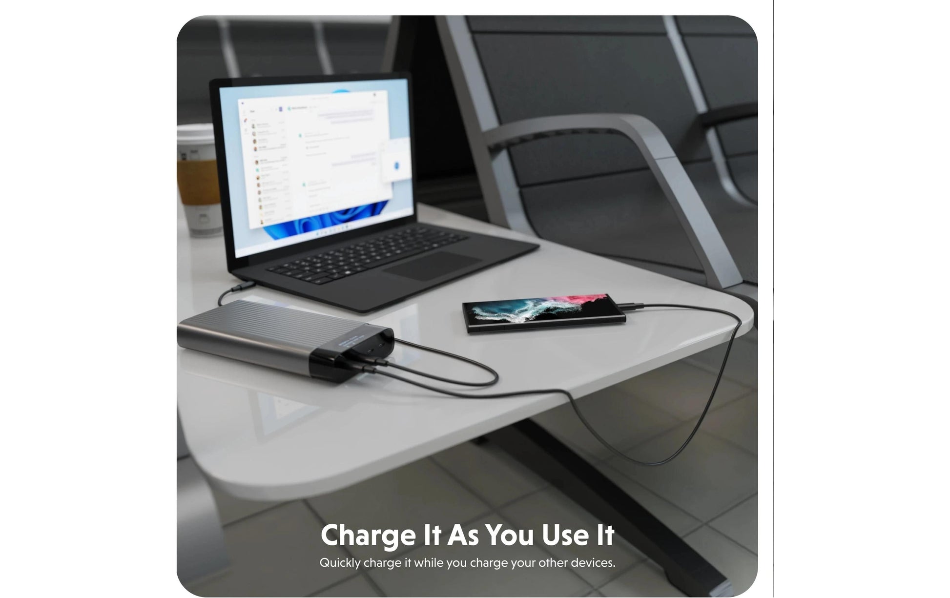 HYPER Powerbank 27000 mAh, PD 245 W, 4× USB-C, Durchgangsladung, für Smartphones, Schwarz