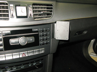Brodit ProClip Auto-Halterung, passiv – für Mercedes-Benz E-Klasse (Limousine 2015–2016) – Schwarz