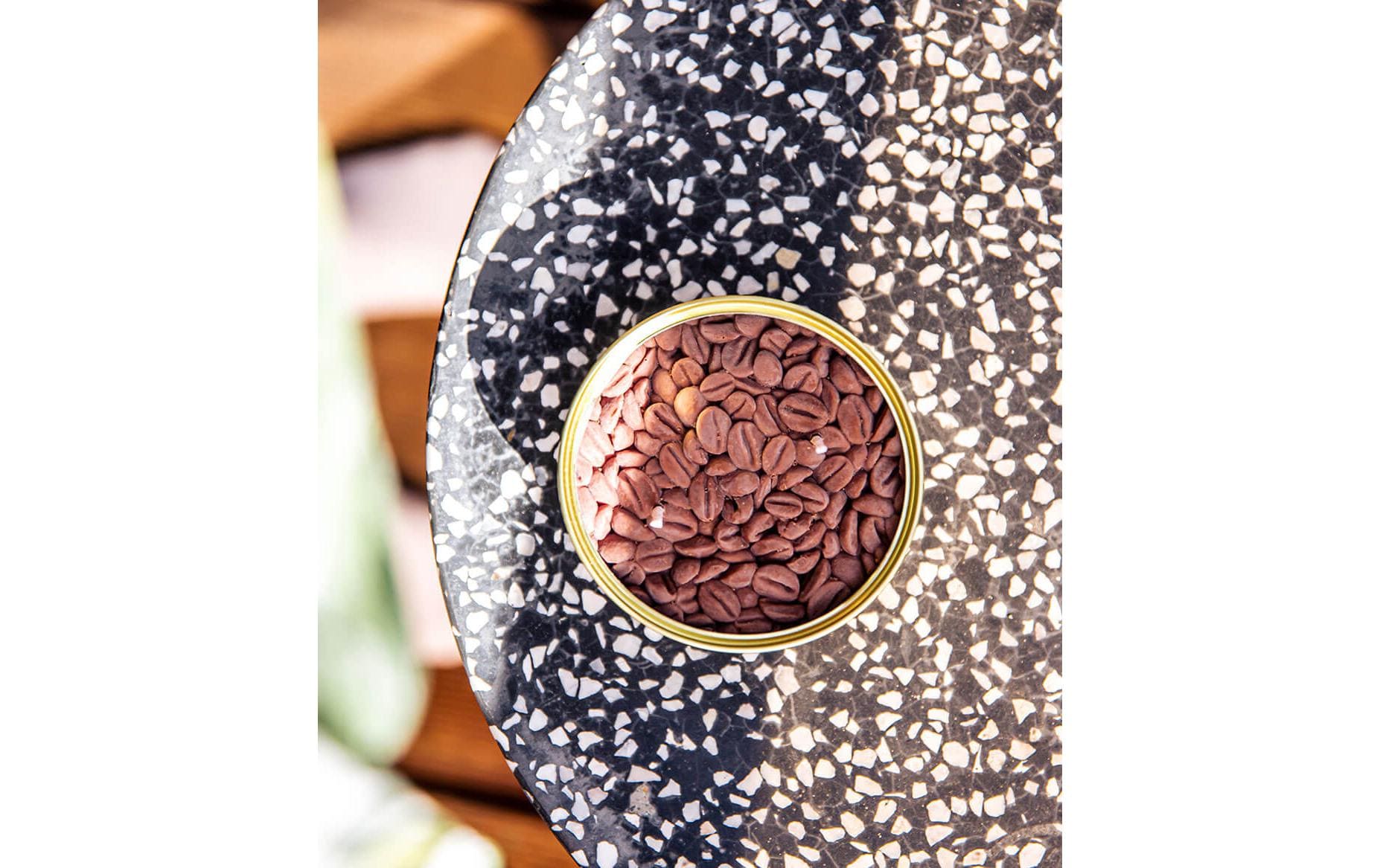 Mandatus Duftkerze – Kaffeebohnen – Ø 10 × 5 cm – ca. 30 h