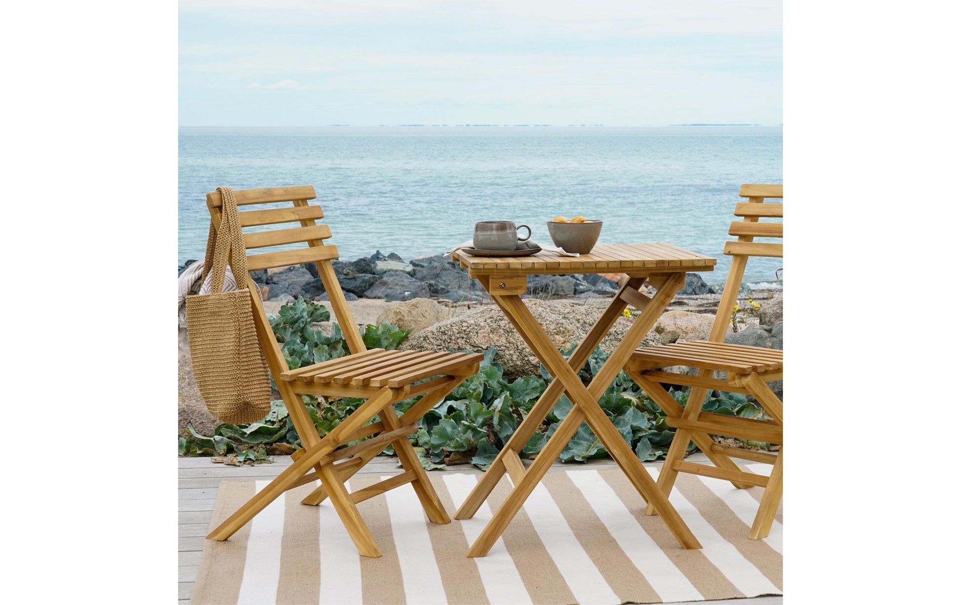 House Nordic Bistro-Set 3-teilig – Natur – Holz – Tisch 60 × 60 × 75 cm – klappbar