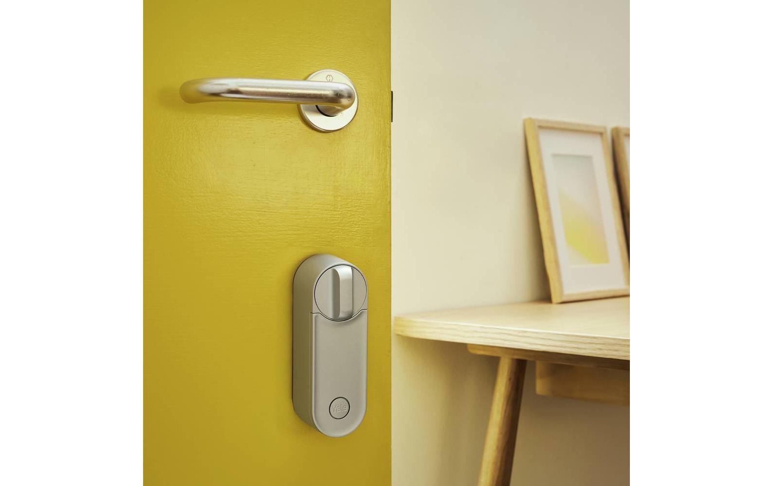 Yale Smart Lock Linus L2 – 52×46×146 mm, silber