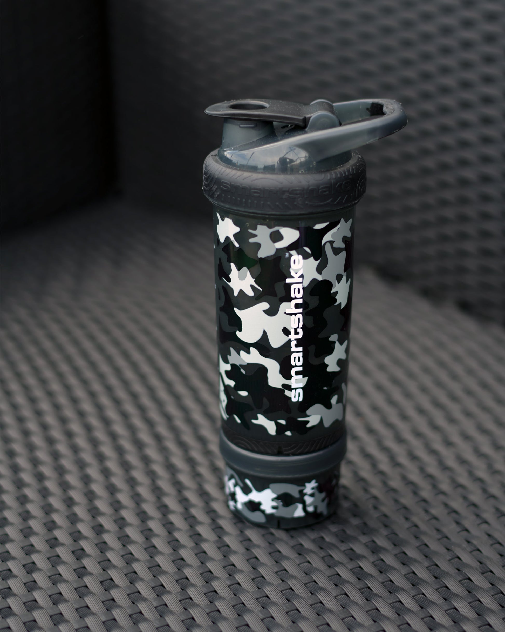 Smartshake Revive Shaker 750 ml – Polypropylen, Sportdeckel, Camouflage