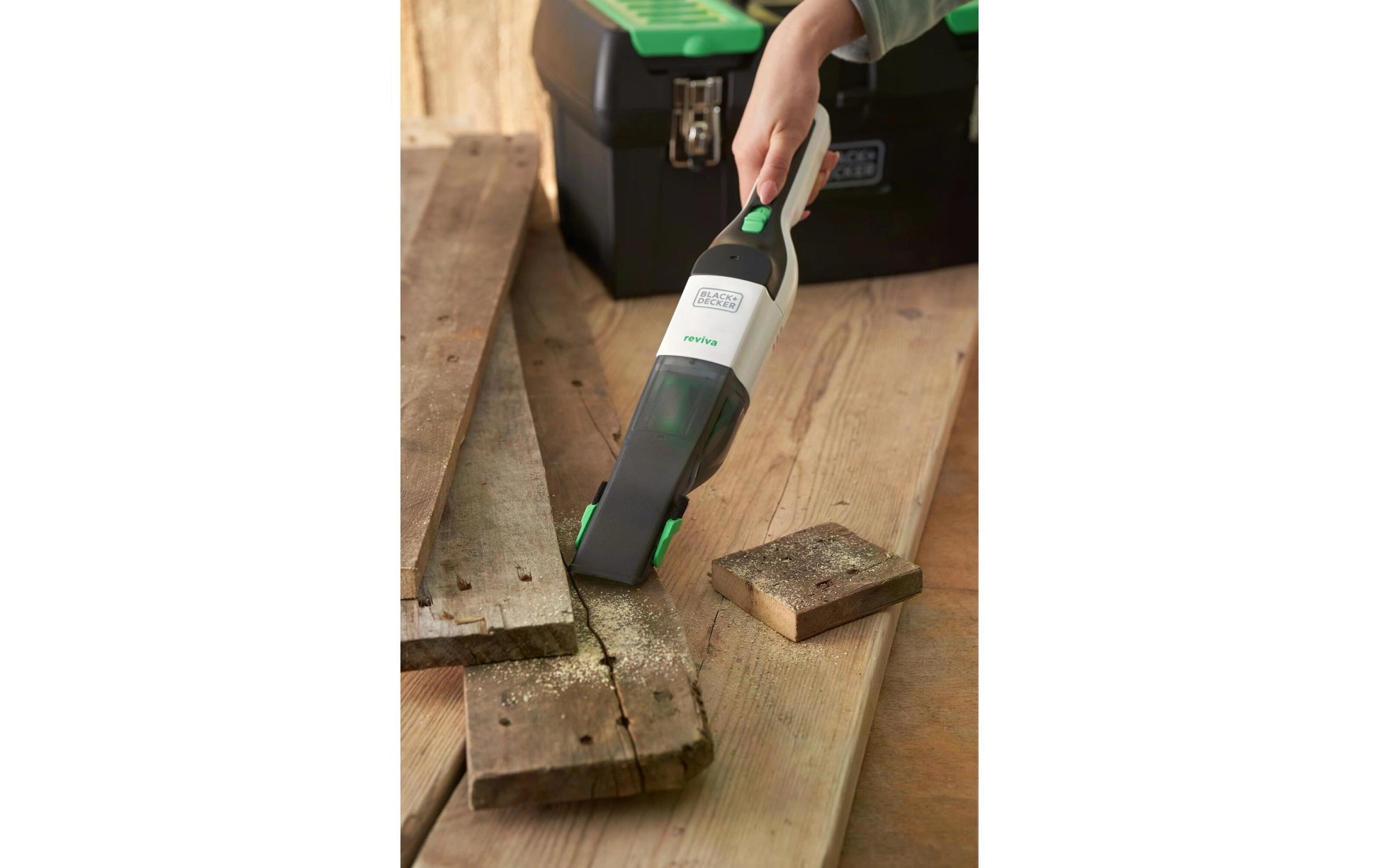 Black & Decker Akku-Handstaubsauger REVHV8C-QW – 0,13 l, 7,2 V, 10 min