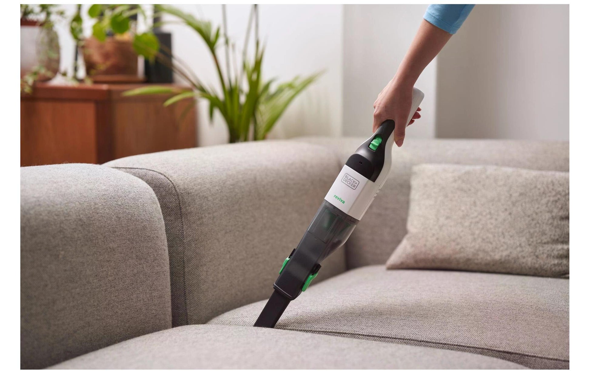 Black & Decker Akku-Handstaubsauger REVHV8C-QW – 0,13 l, 7,2 V, 10 min