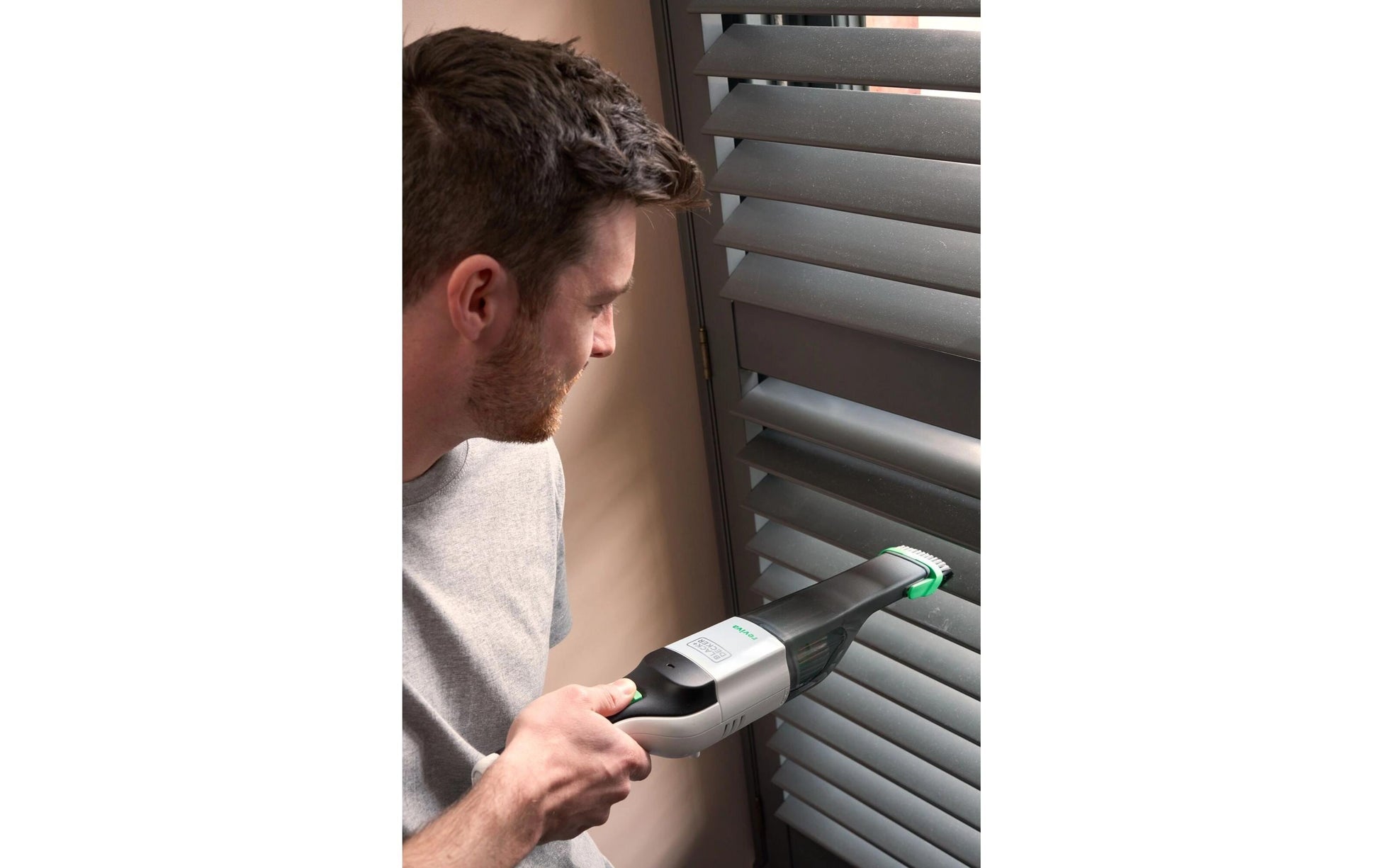 Black & Decker Akku-Handstaubsauger REVHV8C-QW – 0,13 l, 7,2 V, 10 min
