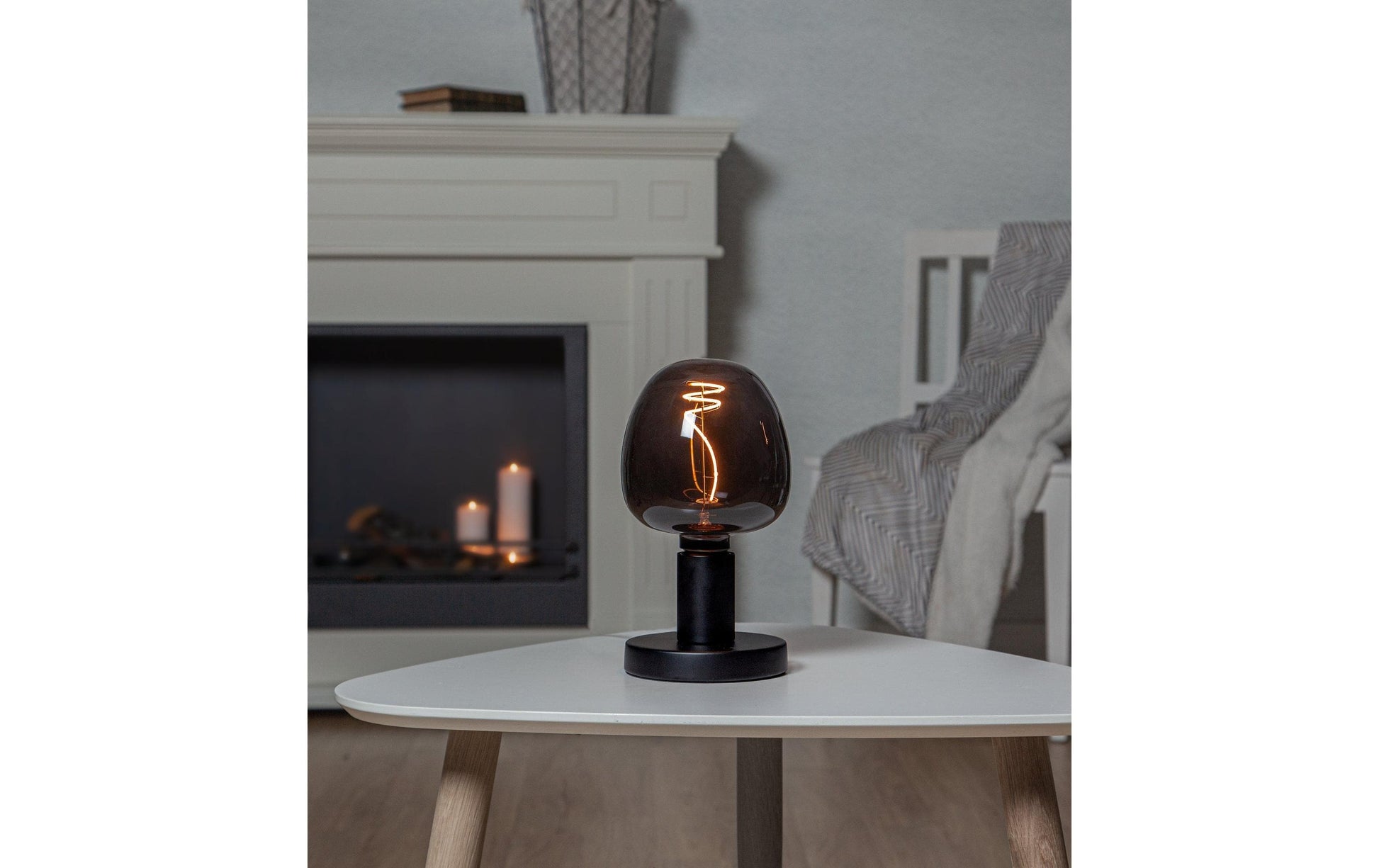 EGLO Globe G125 LED-Leuchtmittel E27 – 4 W dimmbar, 40 lm, 2000 K warmweiss, 360°, schwarz