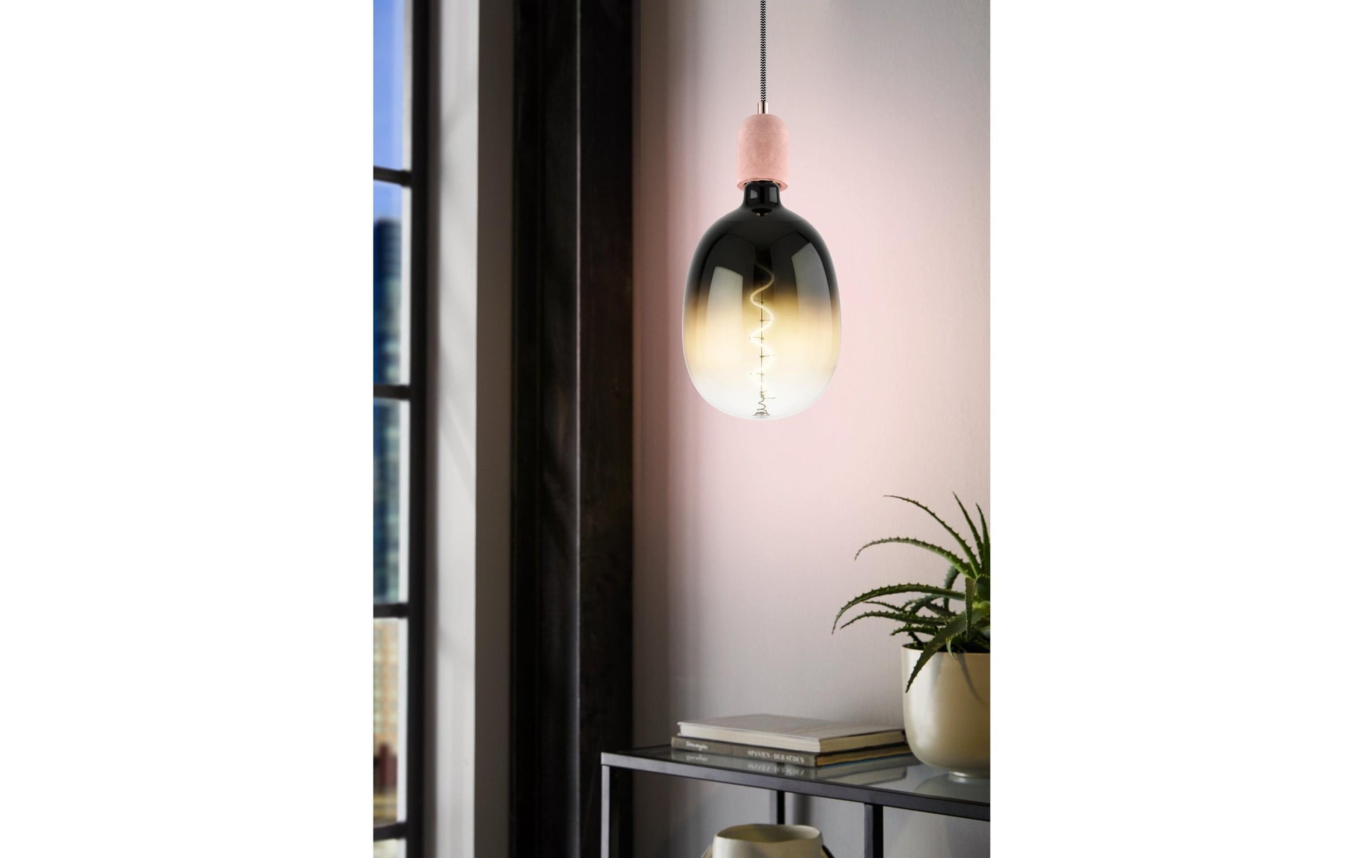 EGLO LED-Leuchtmittel Kugelform E27 – 4 W dimmbar, 100 lm, 1700 K Warmweiss, Braun