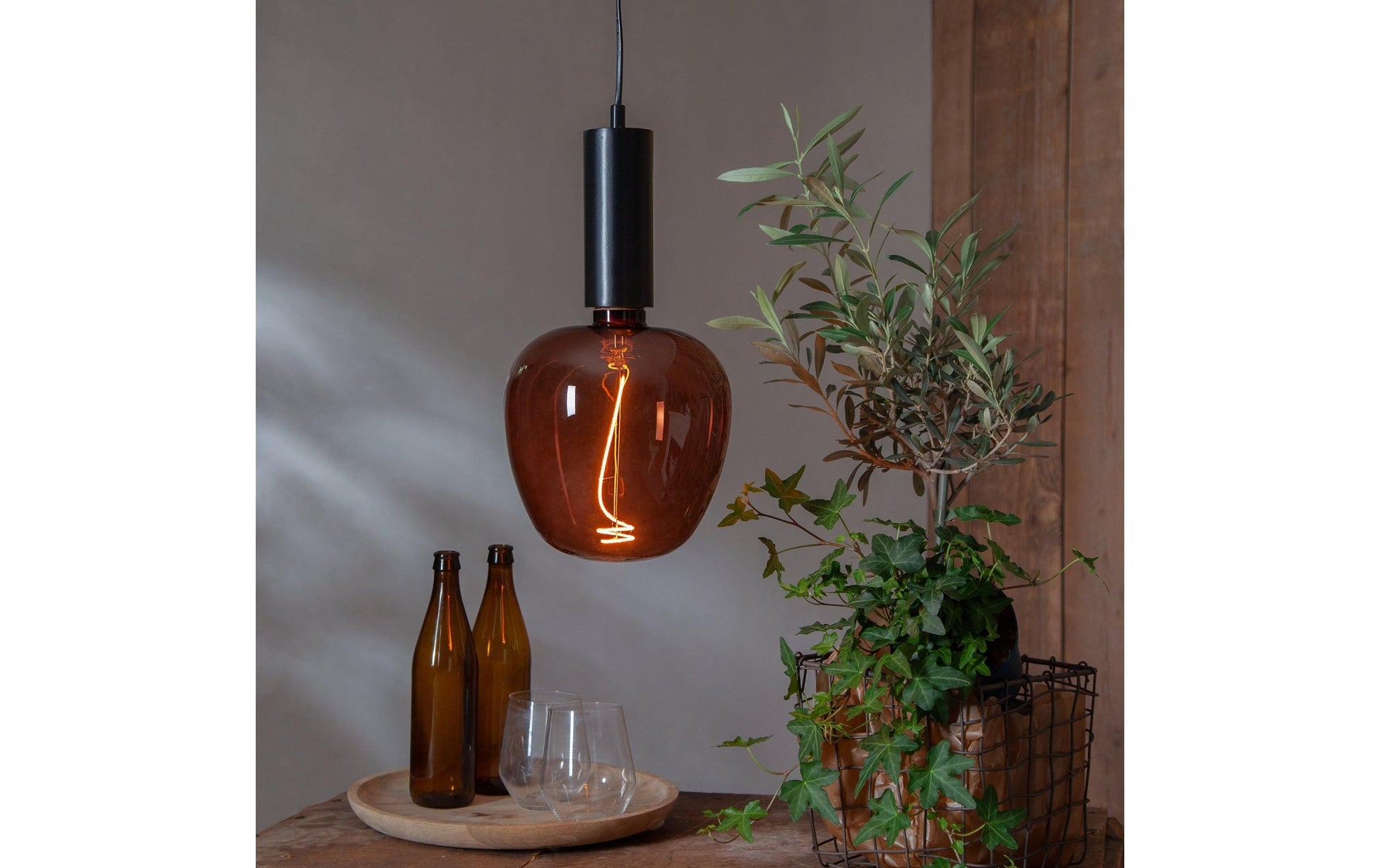 EGLO LED-Leuchtmittel Globe G190 E27 – 4 W dimmbar, 40 lm, 2000 K warmweiss, 120°, Glas cognac