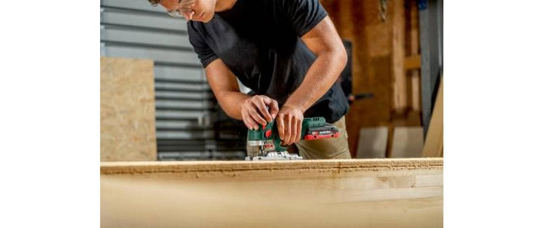 Metabo Stichsäge STA 18 LTX 150 BL – 18 V (CAS) – Schnellwechsel-System – Schnitttiefe in Holz 150 mm – Solo