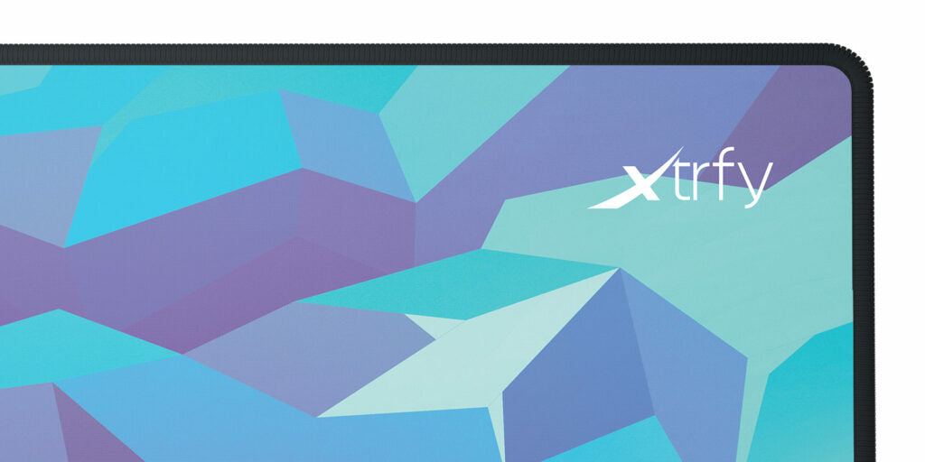 CHERRY XTRFY GP5 Litus XL – Gaming-Mauspad – Blau, Gestickte Kanten, Anti-Rutsch-Basis