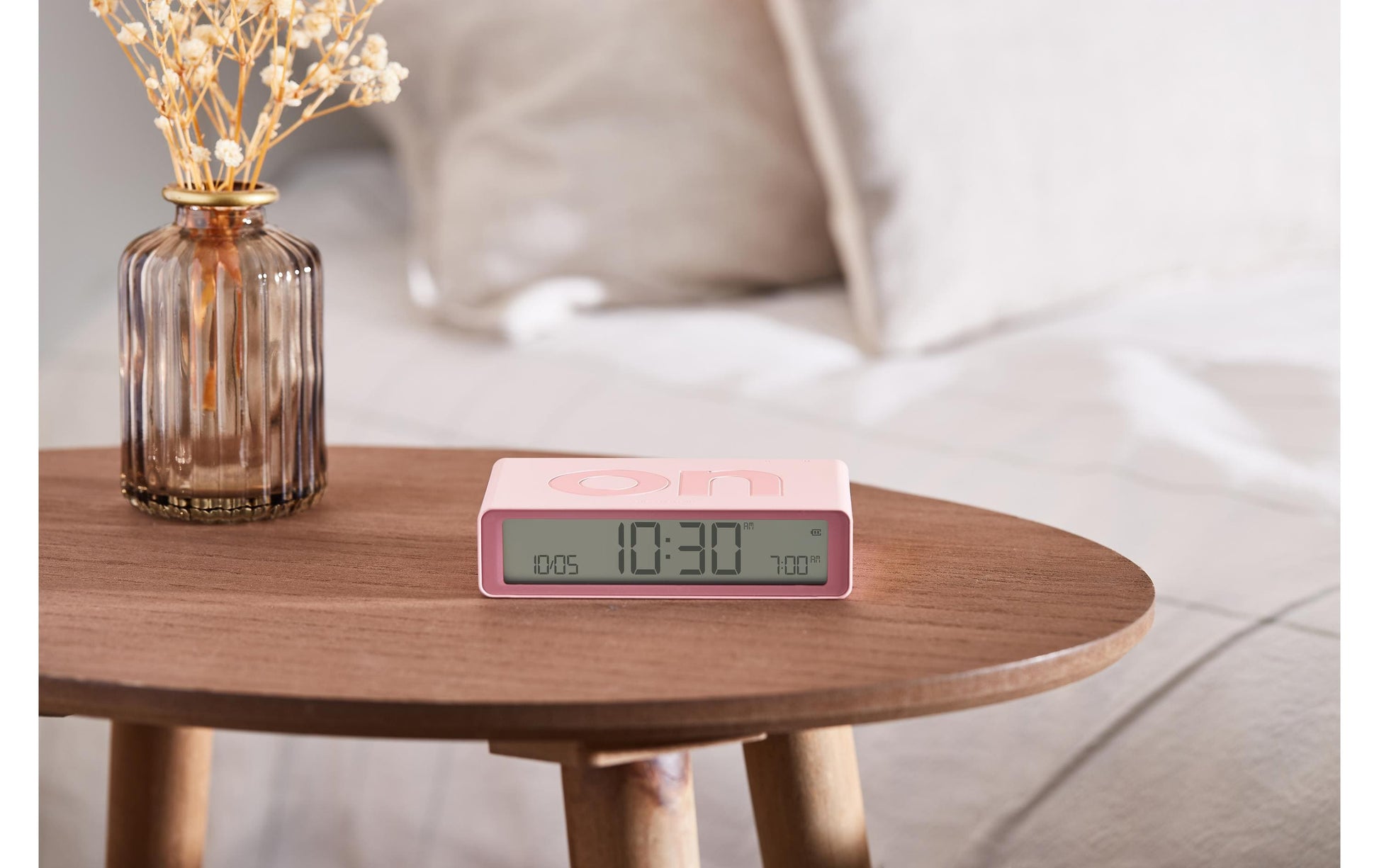LEXON Digitalwecker – Snooze, USB, 10,4 × 2,6 × 6,5 cm, Rosa