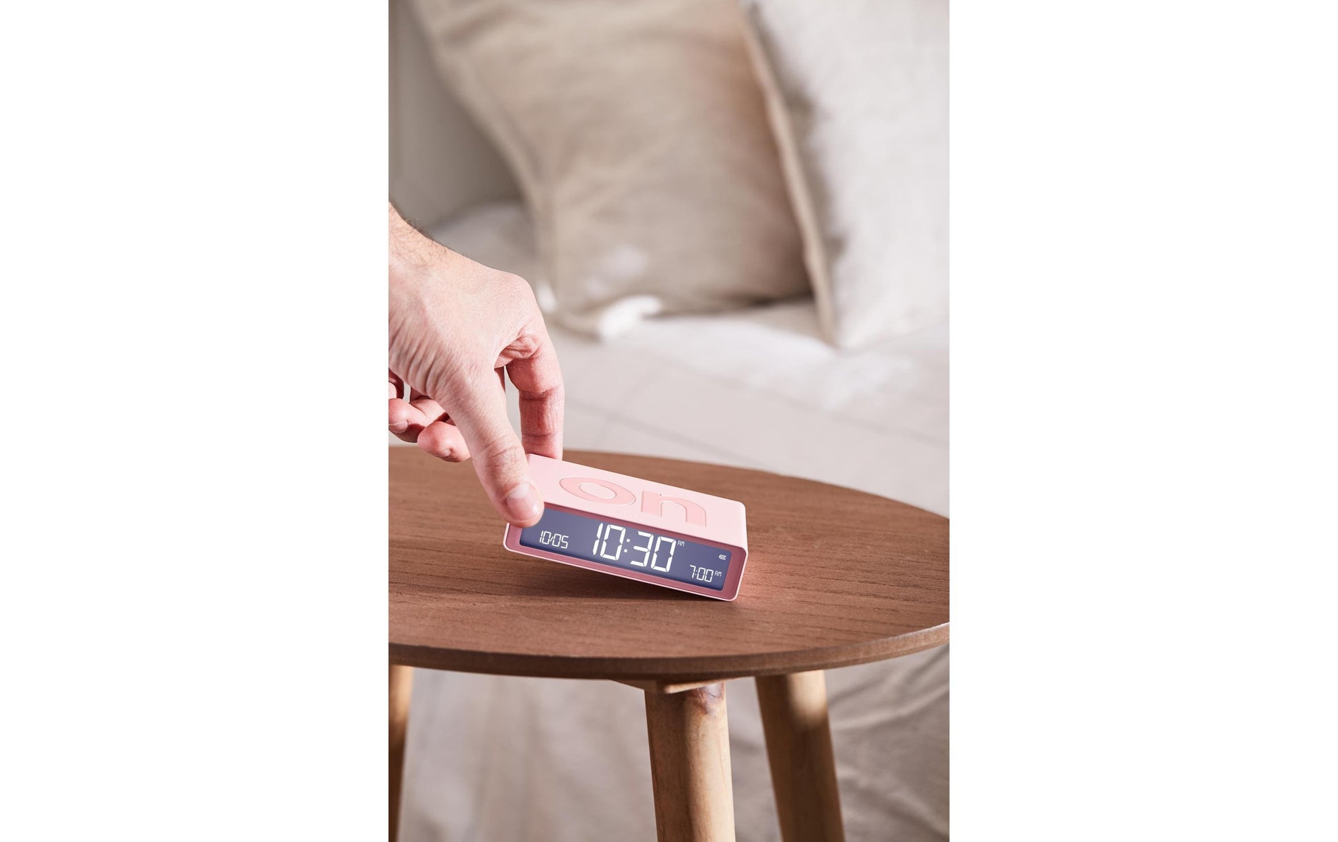 LEXON Digitalwecker – Snooze, USB, 10,4 × 2,6 × 6,5 cm, Rosa