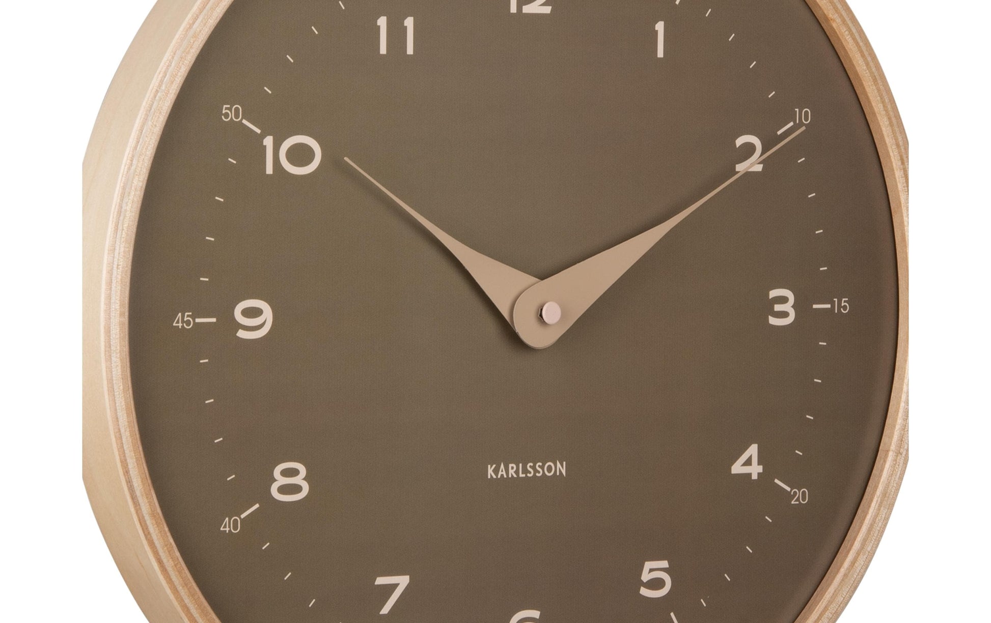 Karlsson Wanduhr Osado Dome – Ø 30 cm, grün, Holz, lautlos