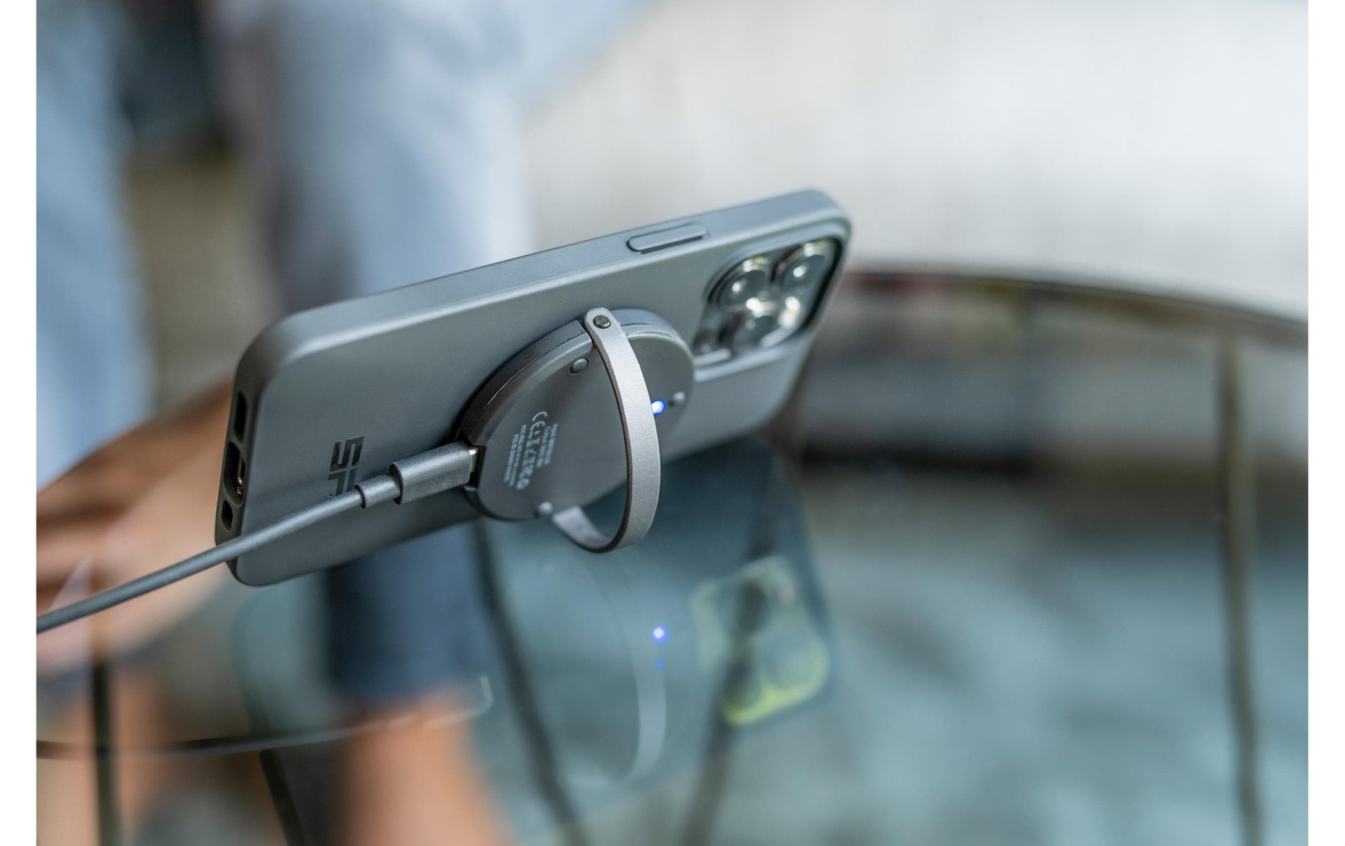 SP Connect SPC+ Ladegerät – 15 W, 1× USB-C, Qi – für Smartphones