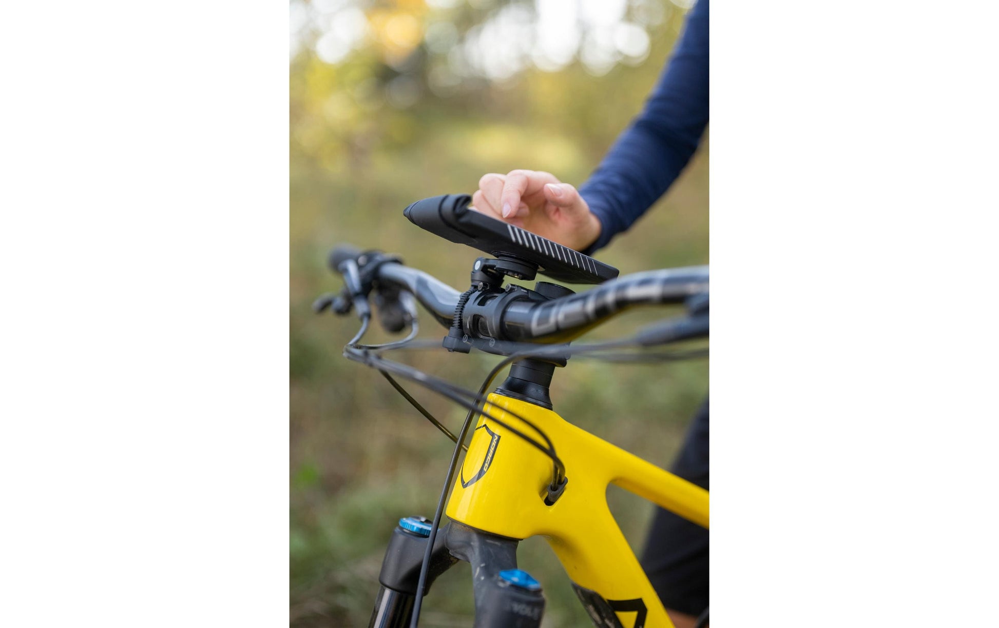 SP Connect Pouch/Umhängetasche – für Smartphones bis 165 × 80 mm, EVA, Schwarz, mit Fahrradhalterung