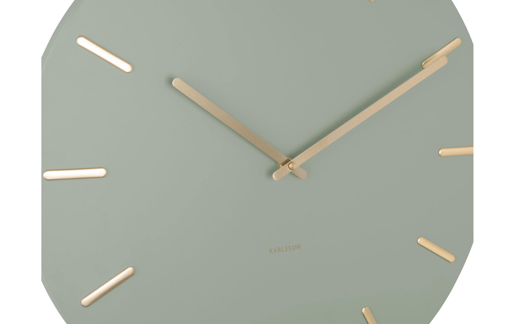 Karlsson Wanduhr Charm – Ø 45 cm, grün, Metall