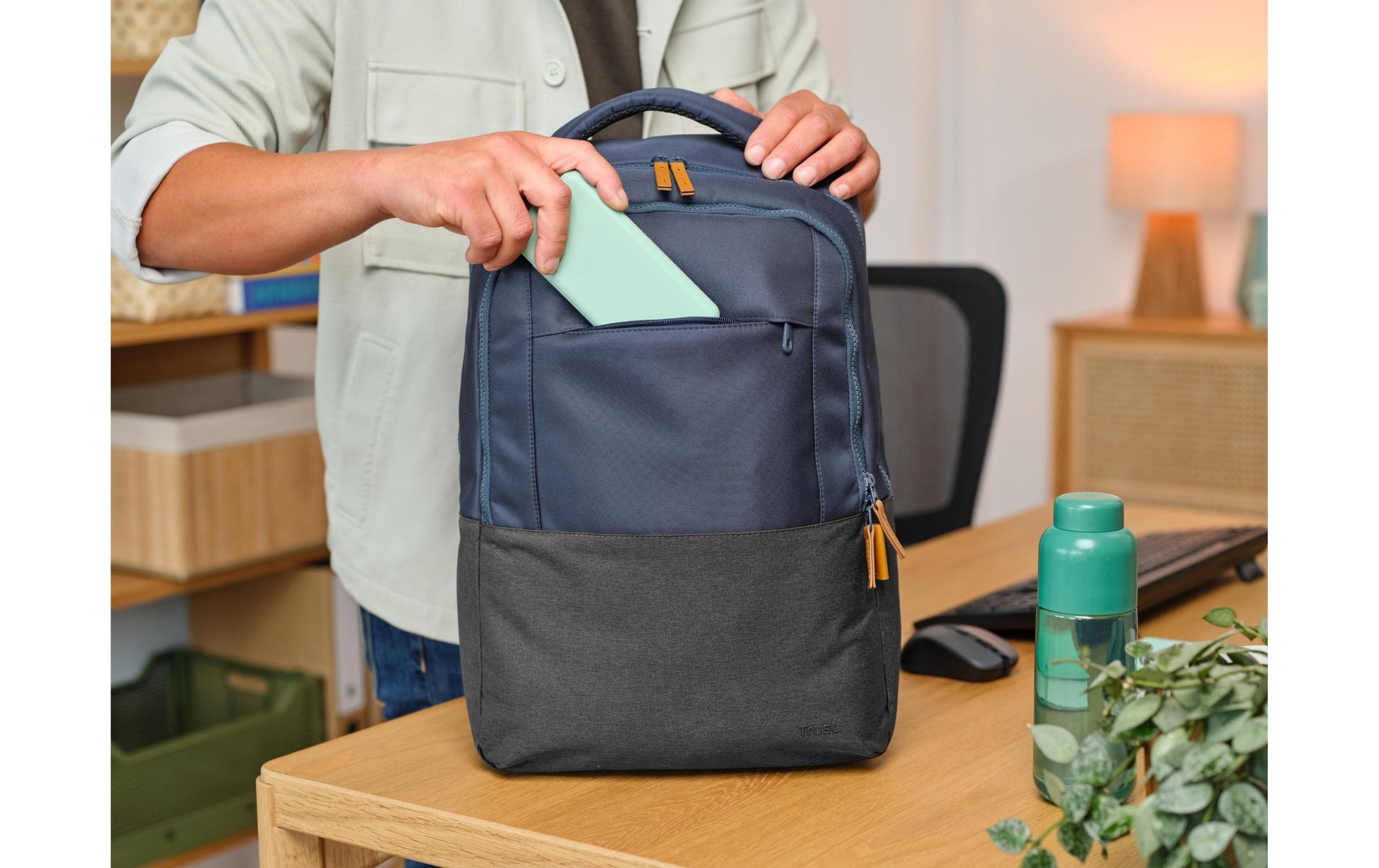 Trust Lisboa Notebook-Rucksack – für Notebooks bis 16", 23 l, recyceltes PET (rPET), blau