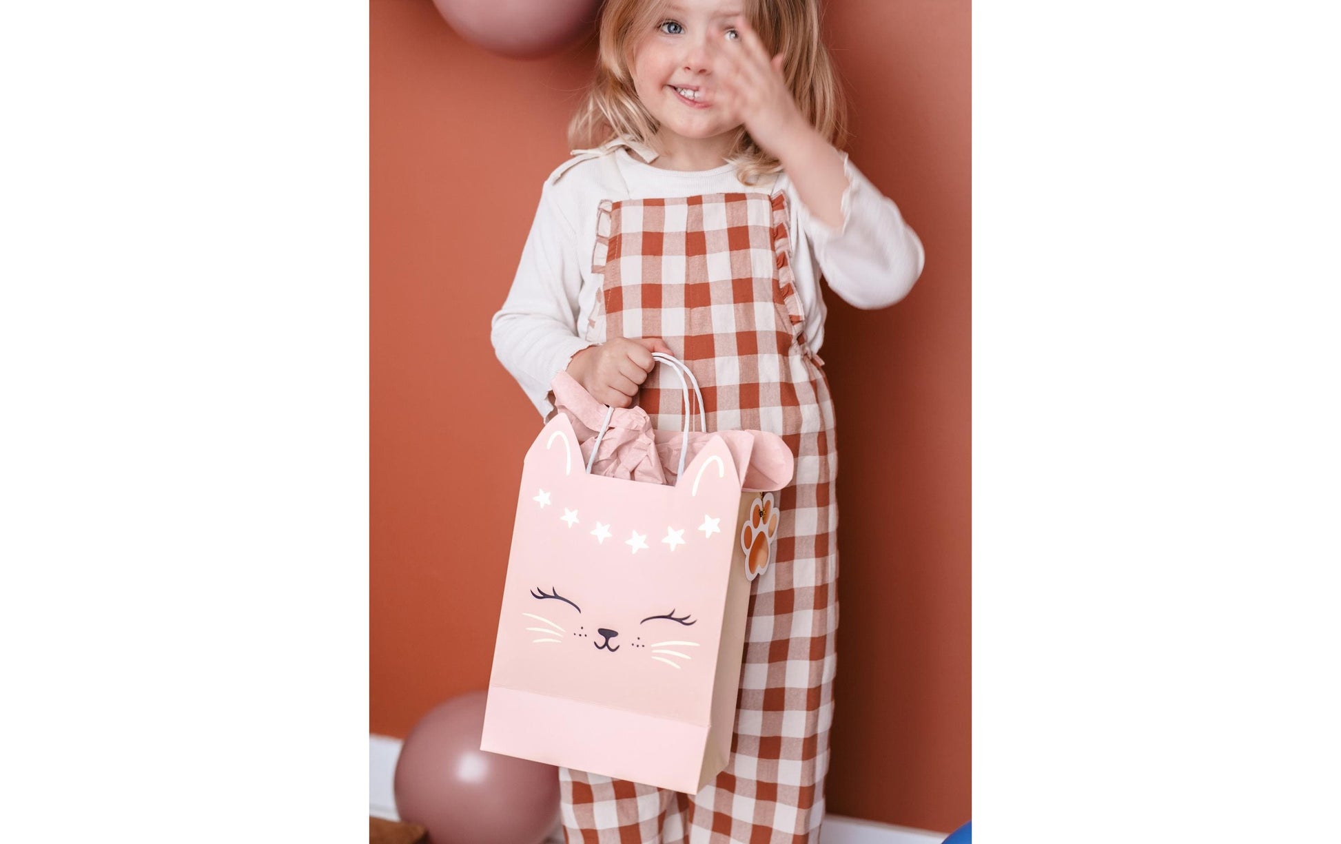 PartyDeco Geschenktasche Katze – 180 × 275 × 105 mm – Seilgriff, Anhänger (Katzenpfote) – 1 Stk. – Weihnachten