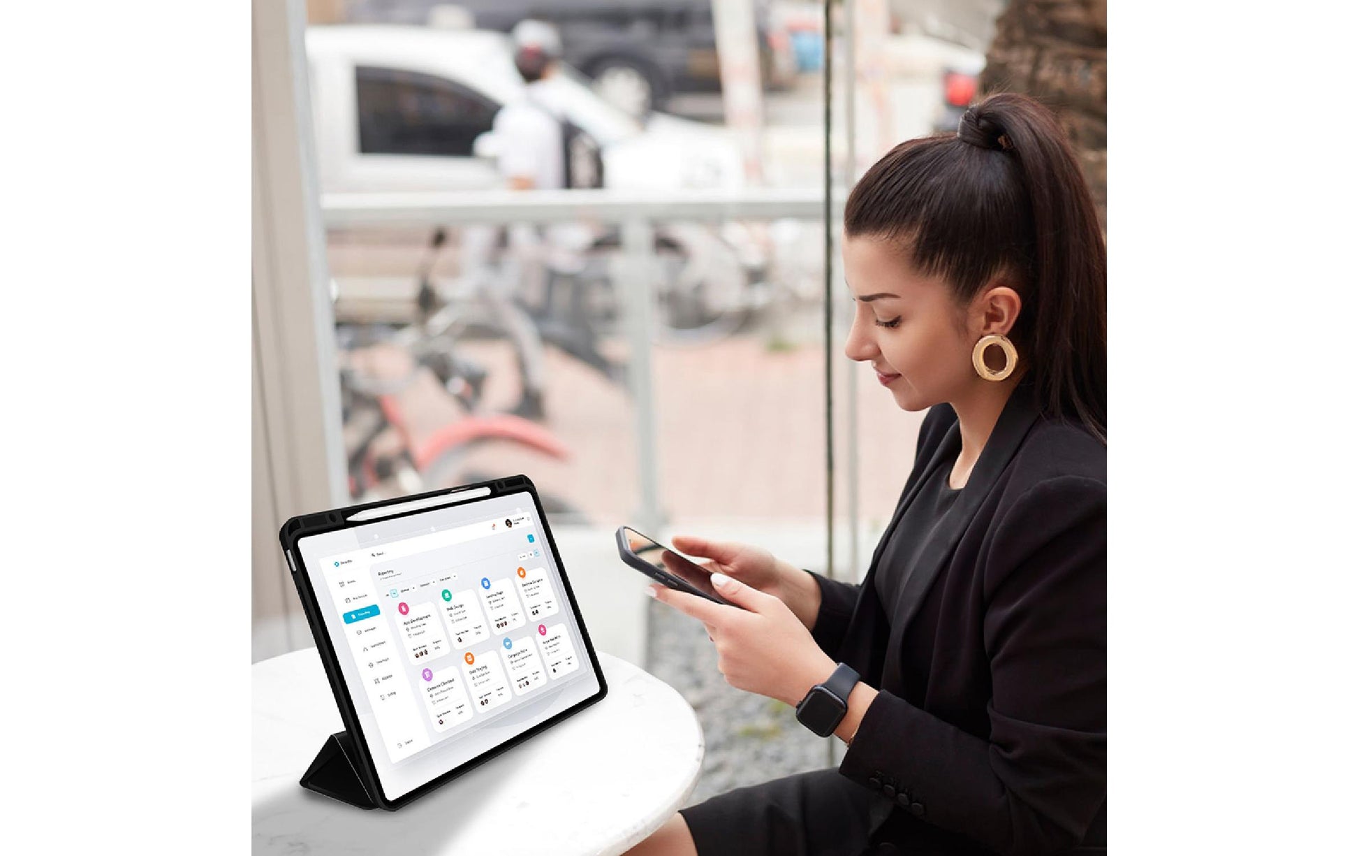 4smarts Tablet-Hülle für iPad Air 13" (M2, 2024) – Schwarz