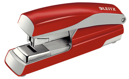 Leitz 5523 – Hefter, 40 Blatt, für 24/6, 26/6, 24/8, Flat-Clinch, Einlegetiefe 38 mm, rot