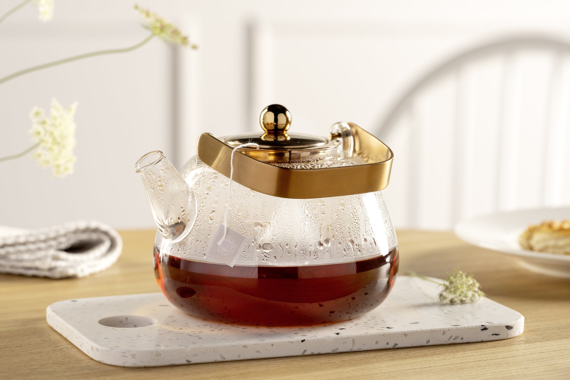 LEONARDO Teekanne – 1,2 l, Borosilikatglas, transparent, abnehmbarer Deckel, mit Teefilter, spülmaschinenfest