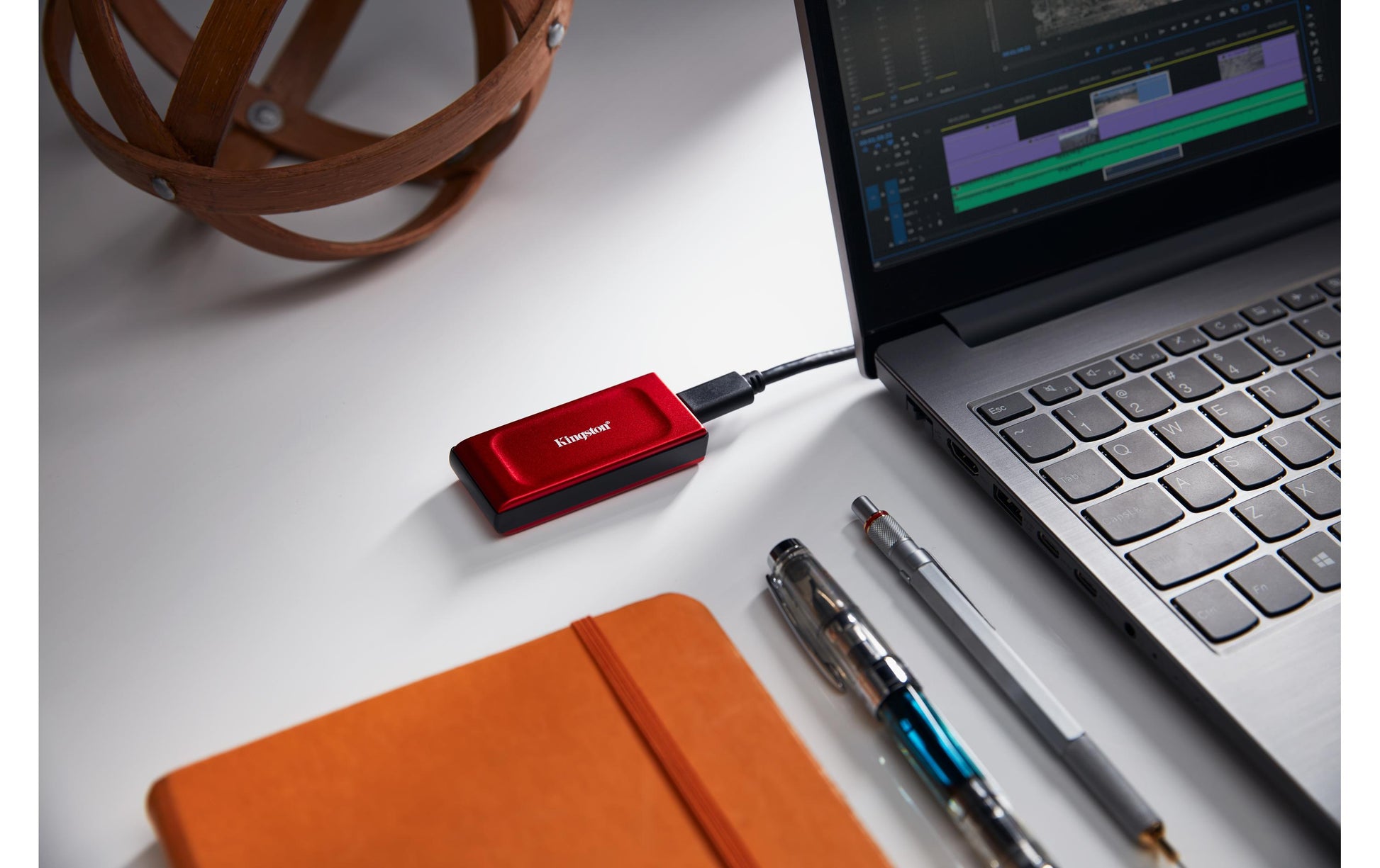 Kingston Technology Kingston XS1000R Speichergerät – 2 TB, USB 3.2 Gen 2, Rot