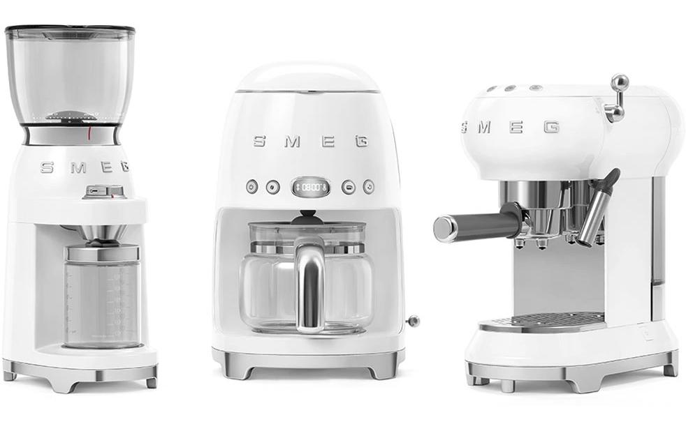 Smeg DCF02WHEU Filterkaffeemaschine – 10 Tassen, 1,25 l, Weiss