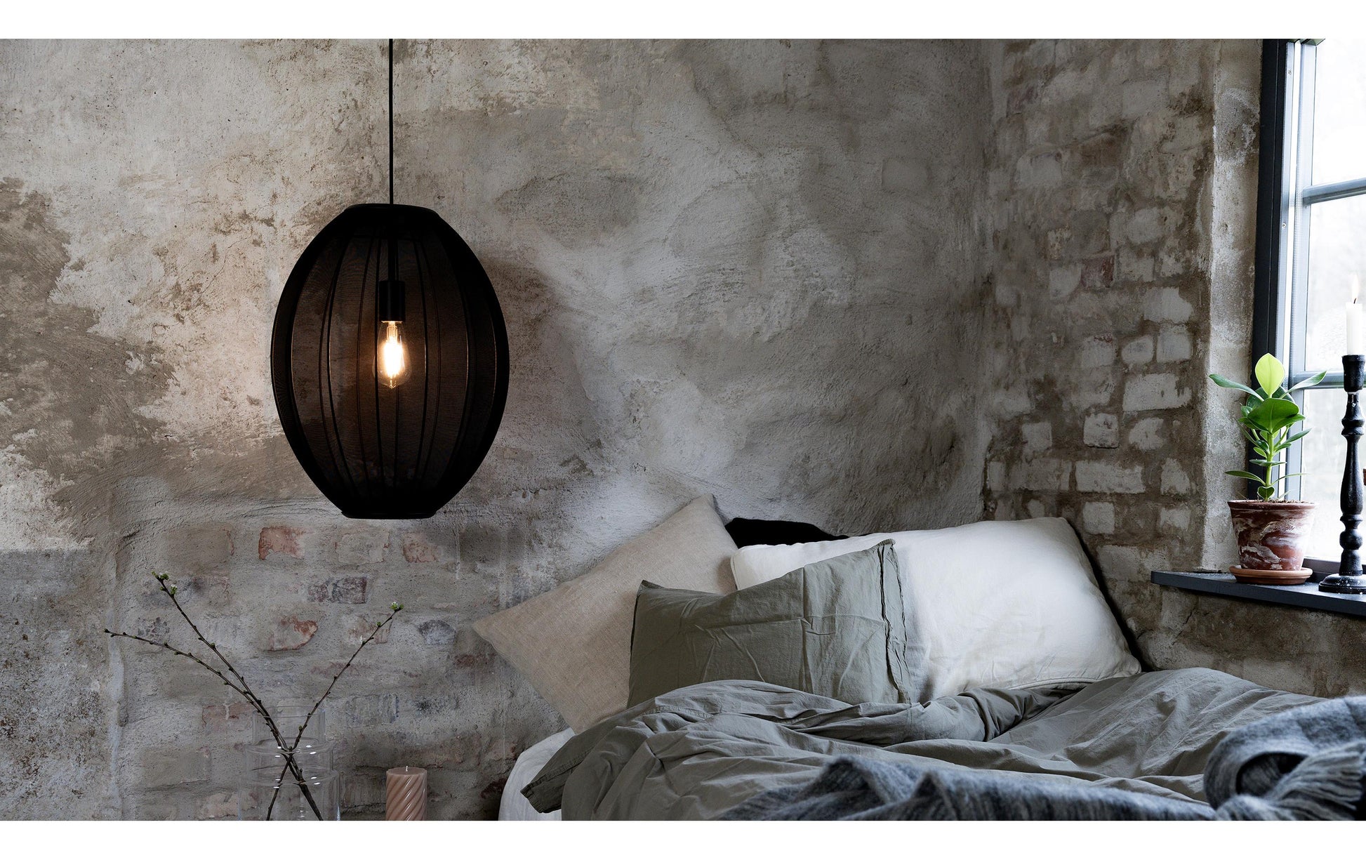 Markslöjd Pendelleuchte Florence – 40 × 40 × 50 cm, 40 W, Neutralweiss, nicht dimmbar, Schwarz