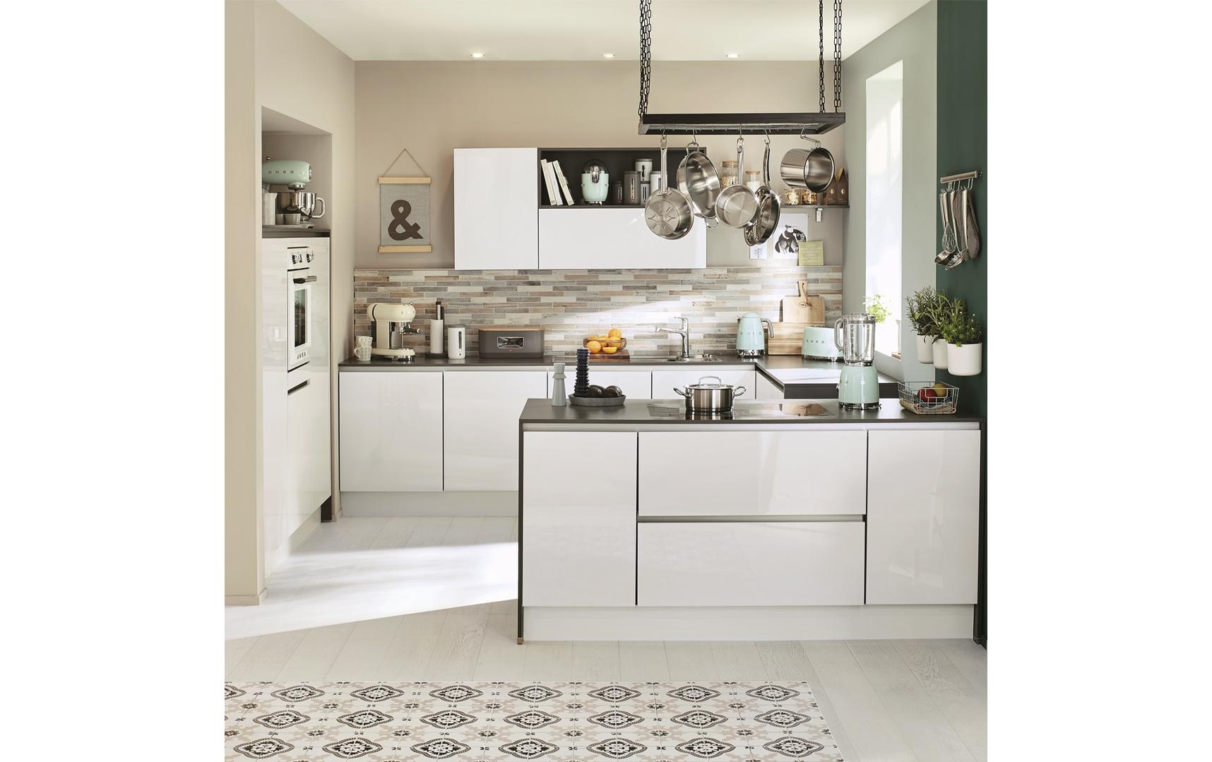 SMEG KLF04PGEU – Wasserkocher 1,7 l, 2400 W, Edelstahl, Hellgrün