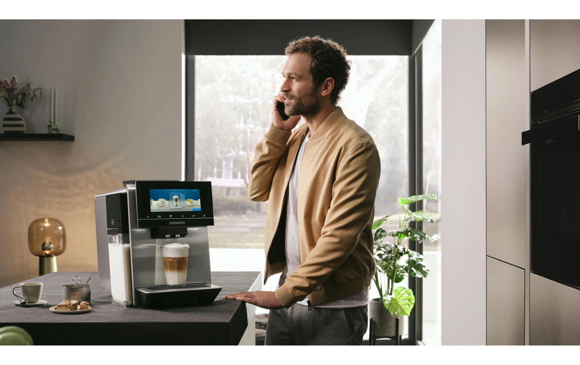 Siemens EQ900 TQ903DZ3 Kaffeevollautomat – 19 bar, 2,3 l, 410 g, Keramik-Mahlwerk, Edelstahl