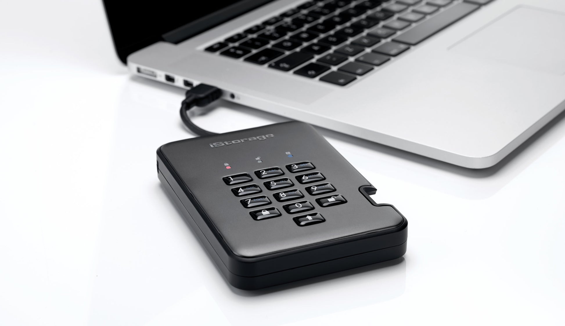 iStorage diskAshur Pro2 2 TB – für 2,5" HDD, USB 3.2 Gen 1, FIPS 140-2 Level 3, Hardware-Verschlüsselung