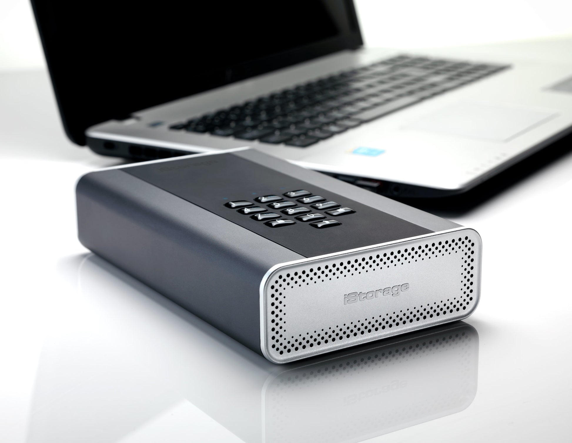 iStorage diskAshur DT2 12TB