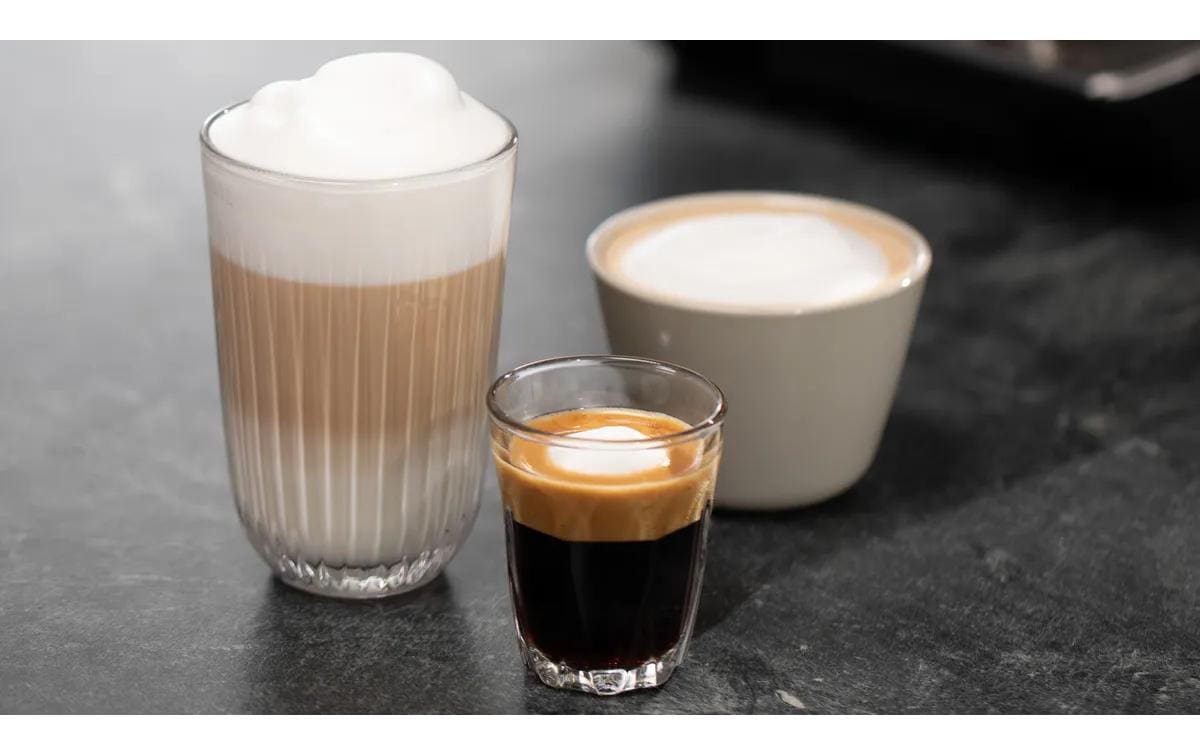 Siemens EQ700 TQ717D03 Kaffeevollautomat – 19 bar, 2,4 l, 320 g, Keramik-Mahlwerk, Edelstahl